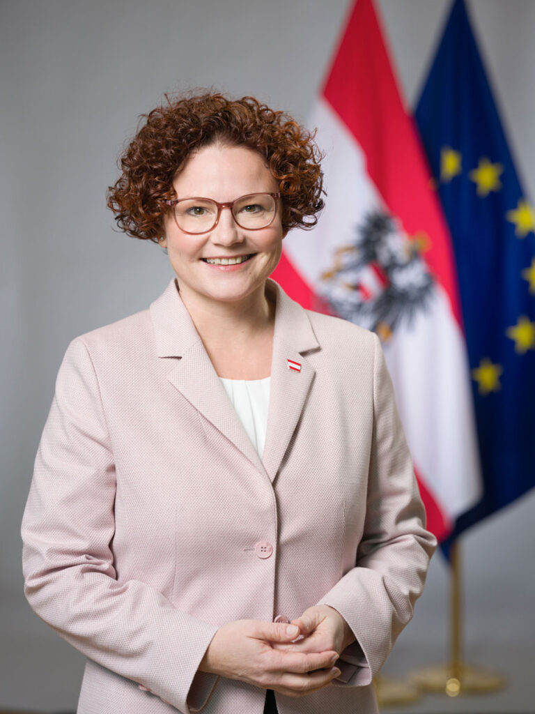 Elisabeth Zehetner ist Staatssekretärin für Energie, Startups und Tourismus im Bundesministerium für Wirtschaft, Energie und Tourismus.